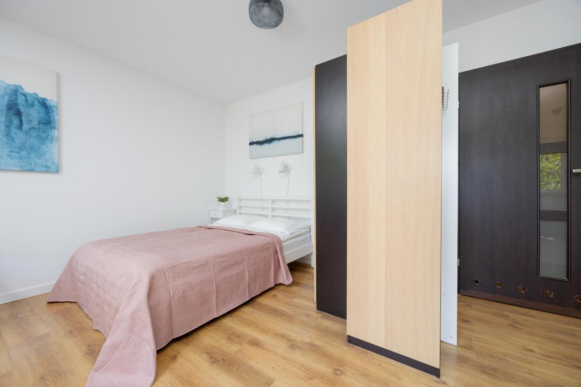 Apartment Exceptional With Parking And Garden By Renters